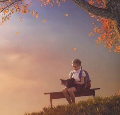 Setting-Up-and-Organizing-a-Study-Space girl study outside autum fall dream student